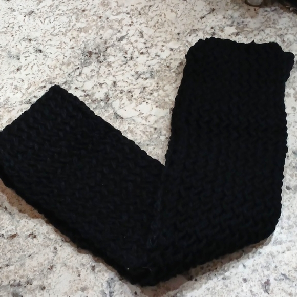 Handmade Crochet Hat & Scarf Set..Infant/ Toddler - Picture 5 of 5